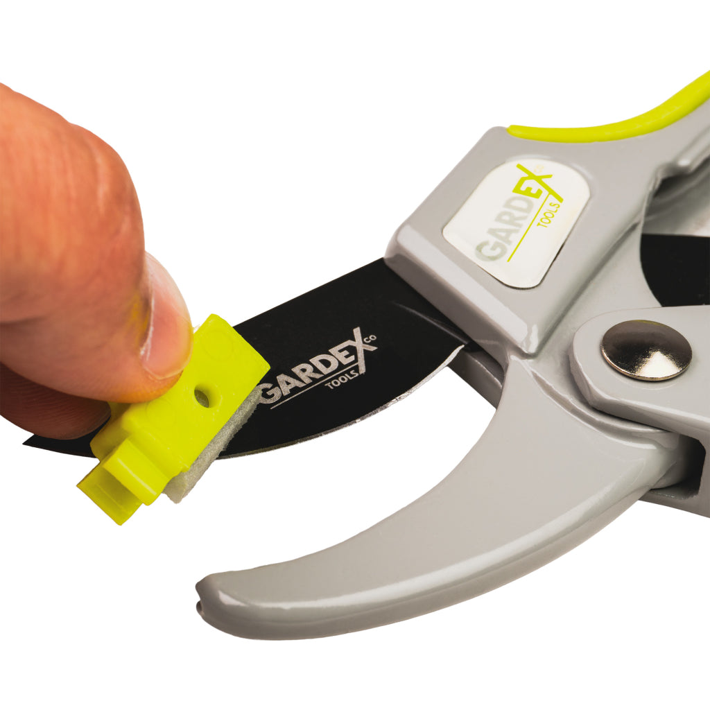 GARDEX Foarfeca tip nicovală STRONG GX Lamă SK5 cu strat de teflon – oțel japonez cu strat antiaderent pentru tăieri curate și precise, precum și pentru durată