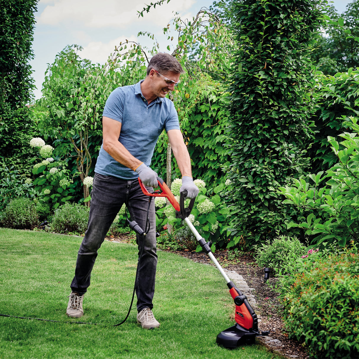 Einhell GC-ET 4530 elektromos fűnyíró szett (motorfej 4 dőlésszöggel és 180°-os forgatással, folyamatosan kihúzható alumínium teleszkópos nyél, virágvédő)