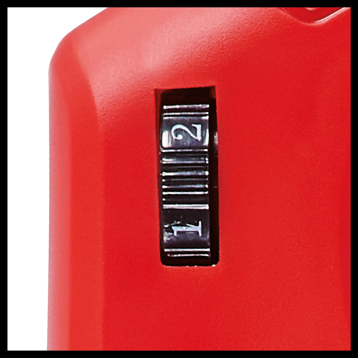 Einhell GC-EL 3024 E elektromos lombporszívó (szívó/fúvás funkció, 75 mm átmérőjű szívócső, 650 m³/h szívóteljesítmény, aprító funkció, aprítási arány 10:1, fúvássebesség 240 km/h, 40 l-es gyűjtőzsák)