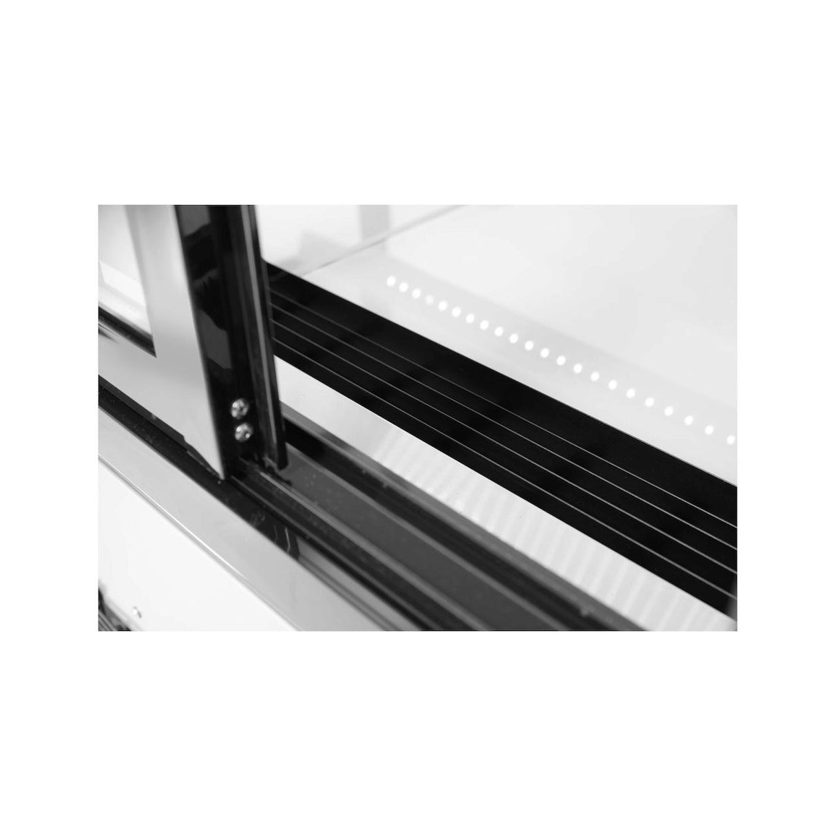 Vitrina frigorifica de prezentare interval temp. 2/6?C, corp inox, 510 litri, 490 W ARKTIC by Hendi, 1515x675x(H)1210 mm, Clasa energetica C