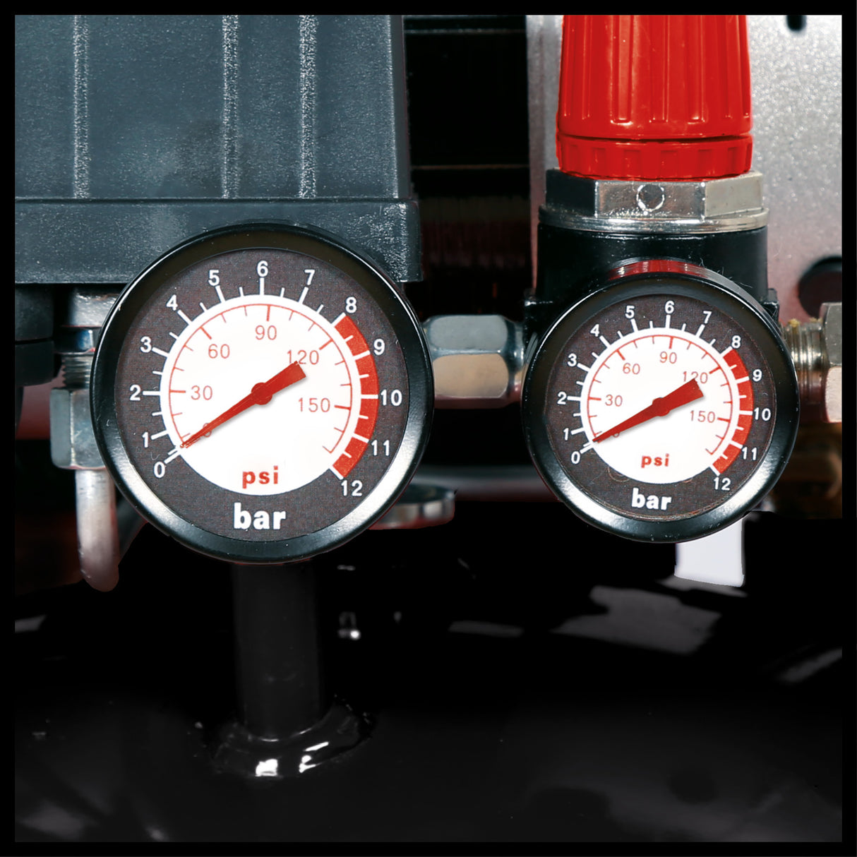 Einhell TE-AC 135/24 Silent Plus kompresszor, csendes kompresszor 750 W teljesítménnyel, max. 8 bar nyomással, olaj- és szervizmentes motorral, 24 literes tartállyal, nyomásmérővel és gyorscsatlakozóval, biztonsági szeleppel