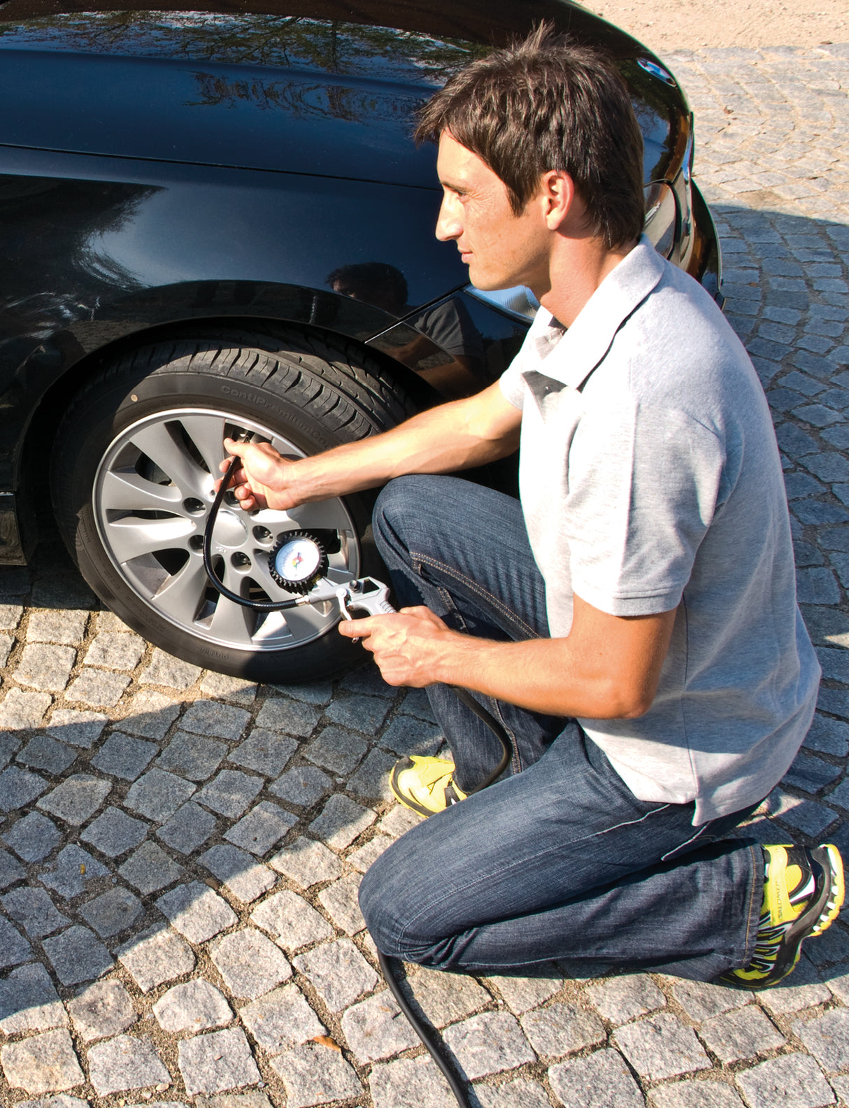 Set compresor Einhell TC-AC 190 OF, 1100 W, max. 8 bar, debit de aspiratie 190 L/min, turatie motor 15000 rpm, furtun de 3 metri, include set adaptor 3 piese, fara ulei