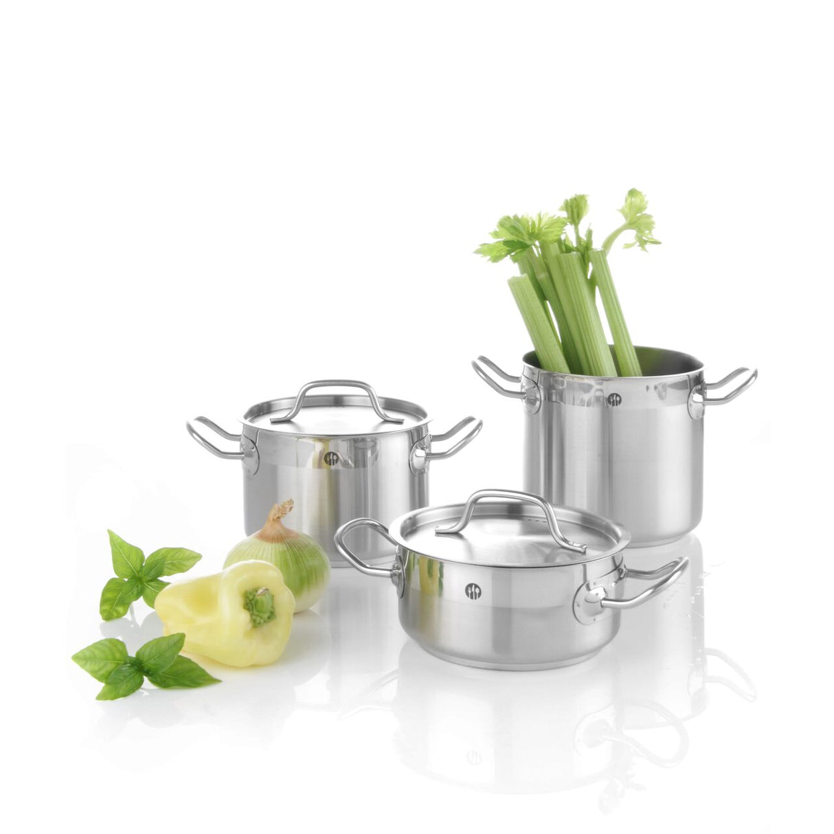 Cratita cu capac 1,5 Lit, 16 cm diametru x 7,5 cm inaltime, inox, gama Hendi Profi Line, potrivita si pt uz profesional