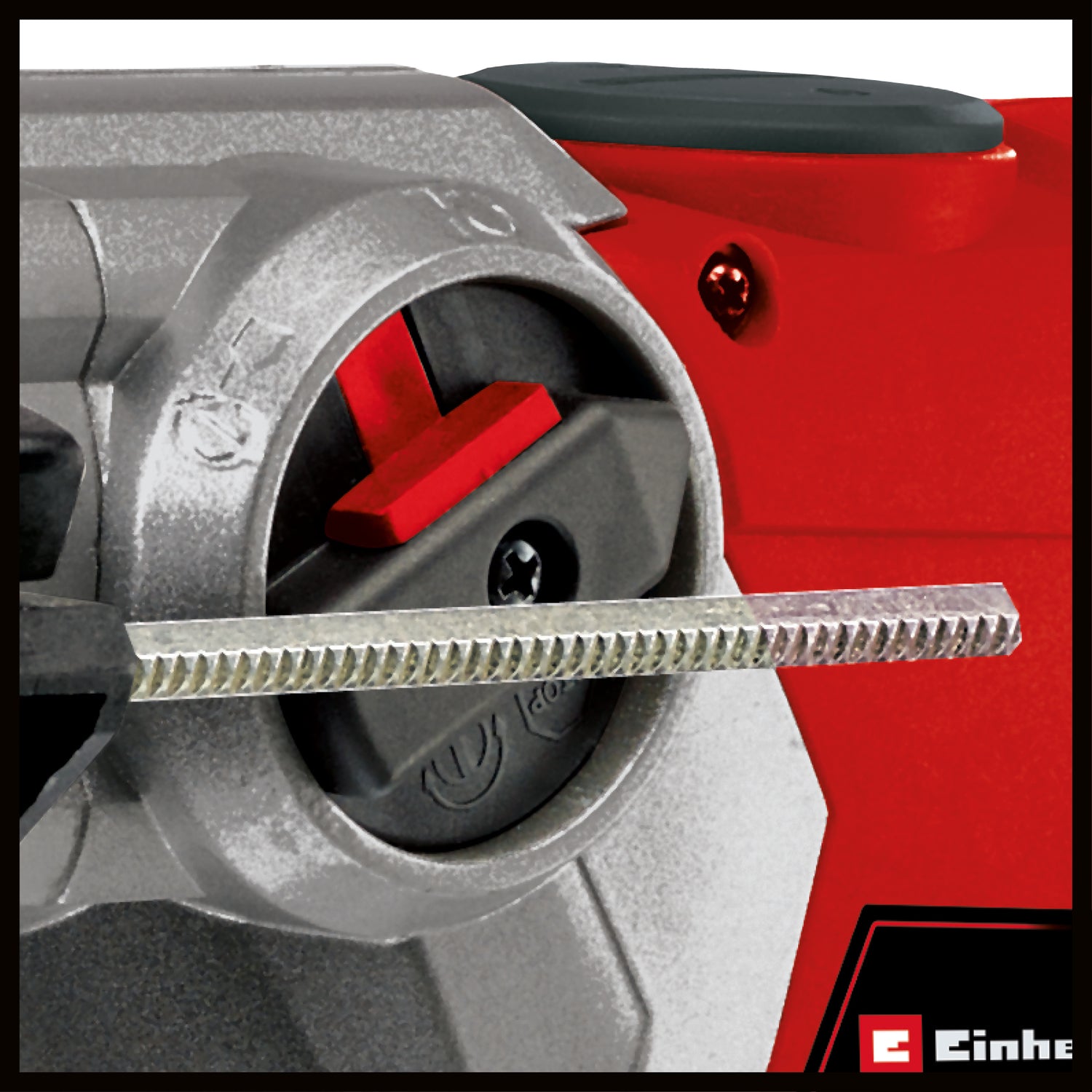 Einhell TE-RH 32 4F Kit fúrókalapács, 1250 W, 5 Joule, 32 mm-es betonfúrási kapacitás, SDS Plus, rezgéscsillapító fogantyú, elektromos dobozzal, 3 fúrófejjel, éles és lapos vésővel