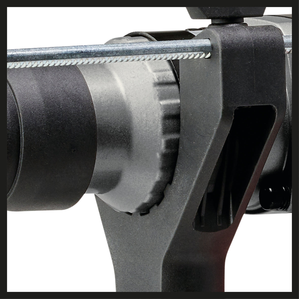 Einhell TC-RH 28 3F fúrókalapács, 950 W, 3,5 J, pneumatikus ütőszerkezet, SDS-Plus, mélységhatároló, fúrás/ütvefúrás/vésés forgásgátlóval, zsákkal együtt