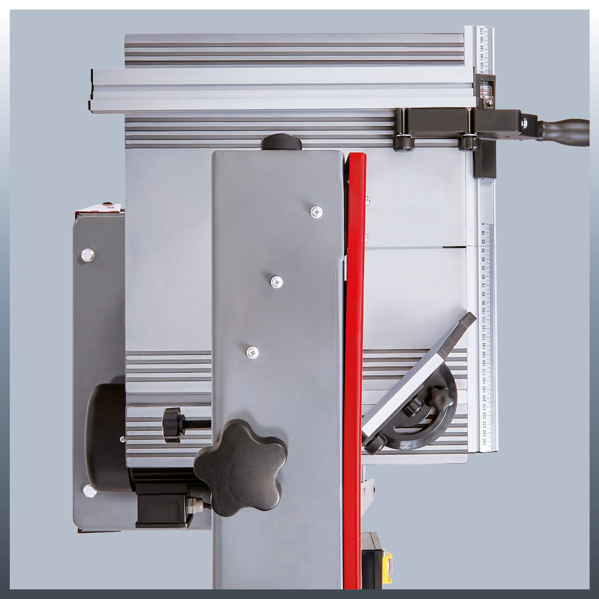 Einhell TC-SB 305 U szalagfűrész, 750W, fűrészlap sebesség 370-800 m/perc, vágási magasság 170mm, dönthető fűrészasztal, párhuzamos és szögütközők, alapkeret