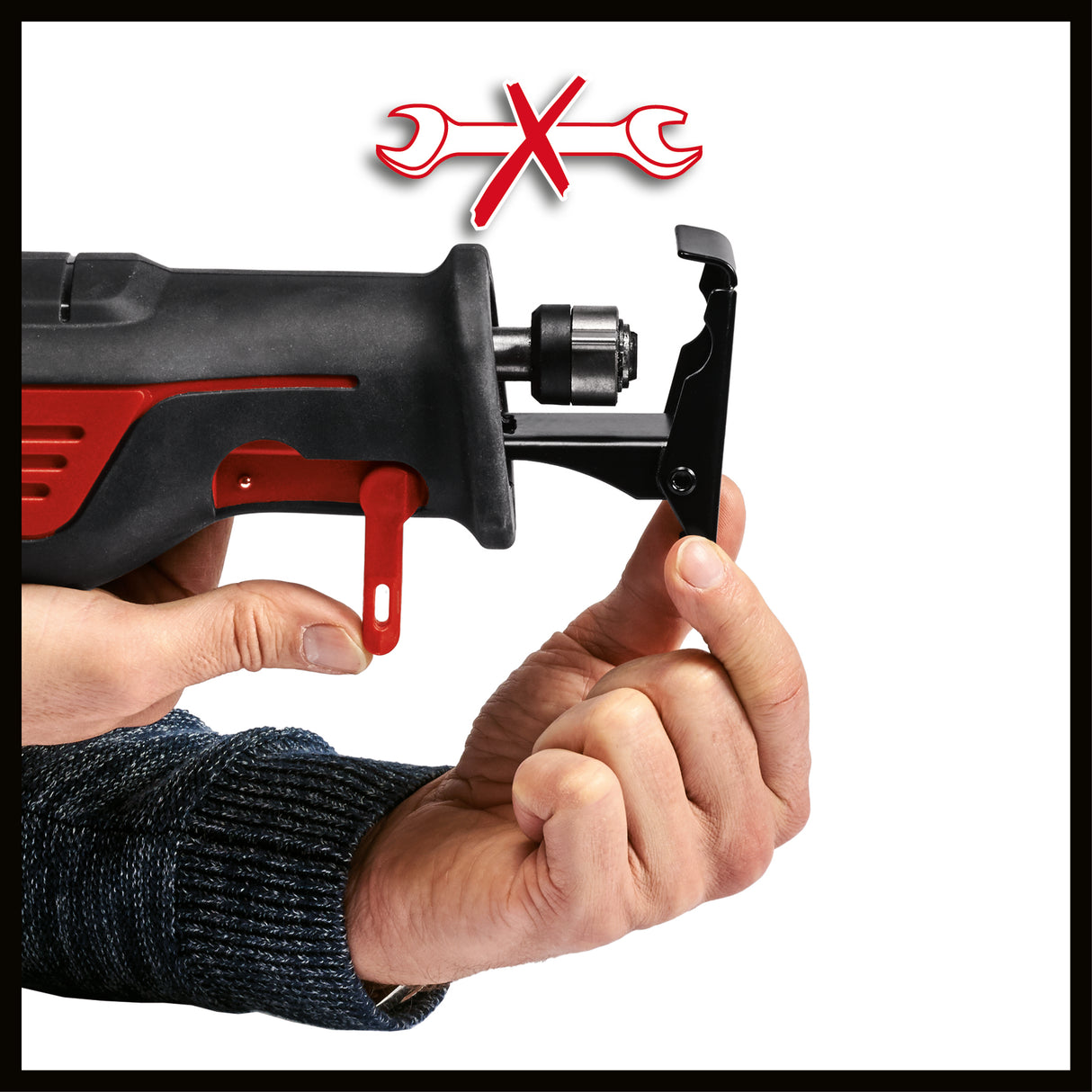 Fierastrau universal tip sabie Einhell TE-AP 750 E, 750 W, control electronic al vitezei de taiere, talpa reglabila fara unelte, schimbare a lamei fara unelte, zona mare de prindere moale, incl. lama de Fierastrau pentru lemn