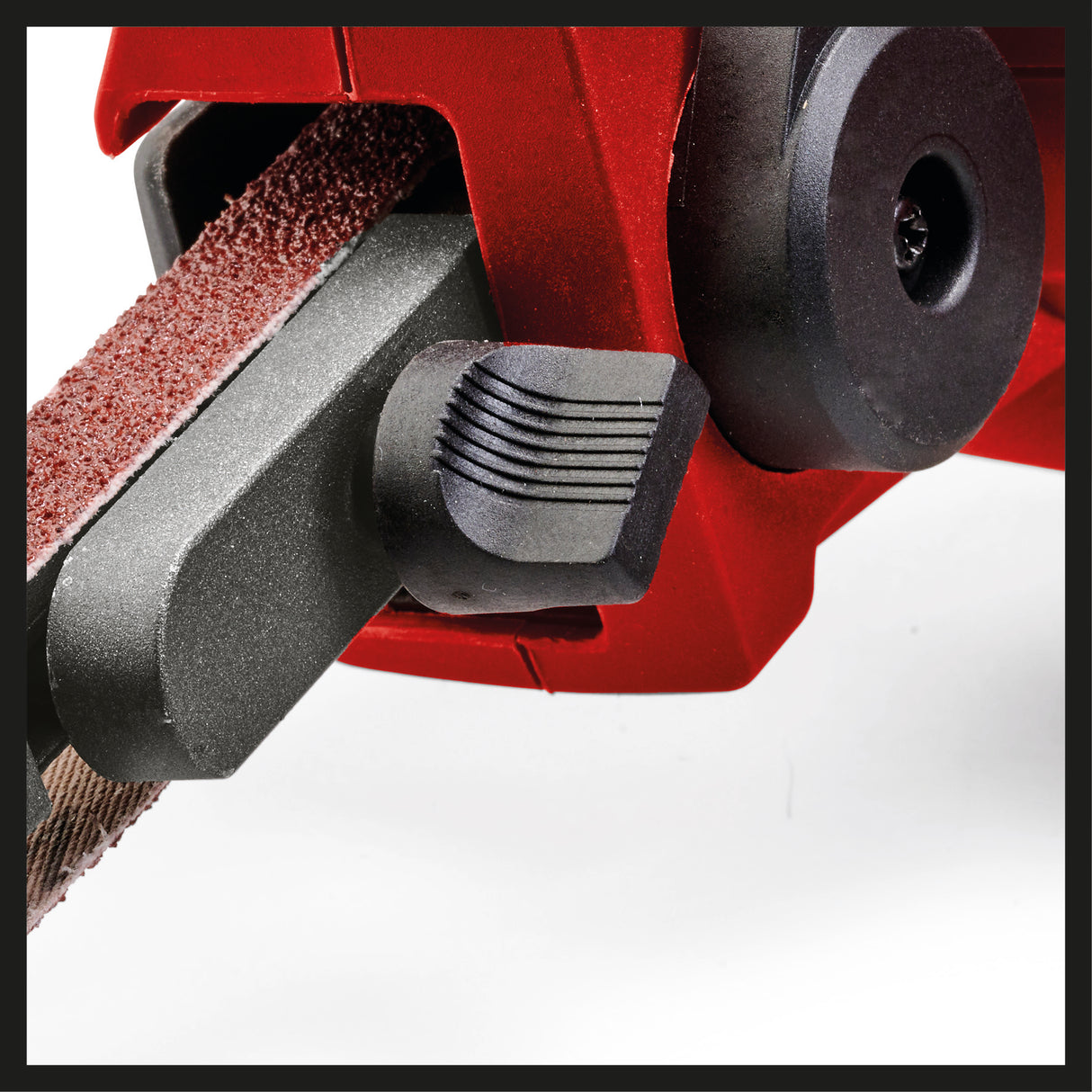 Slefuitor cu banda Einhell TC-BF 500 E, 500 wati, viteza de pana la 1.700 m/min, blocare anduranta, aspirare integrata a prafului, inclusiv 6 benzi abrazive