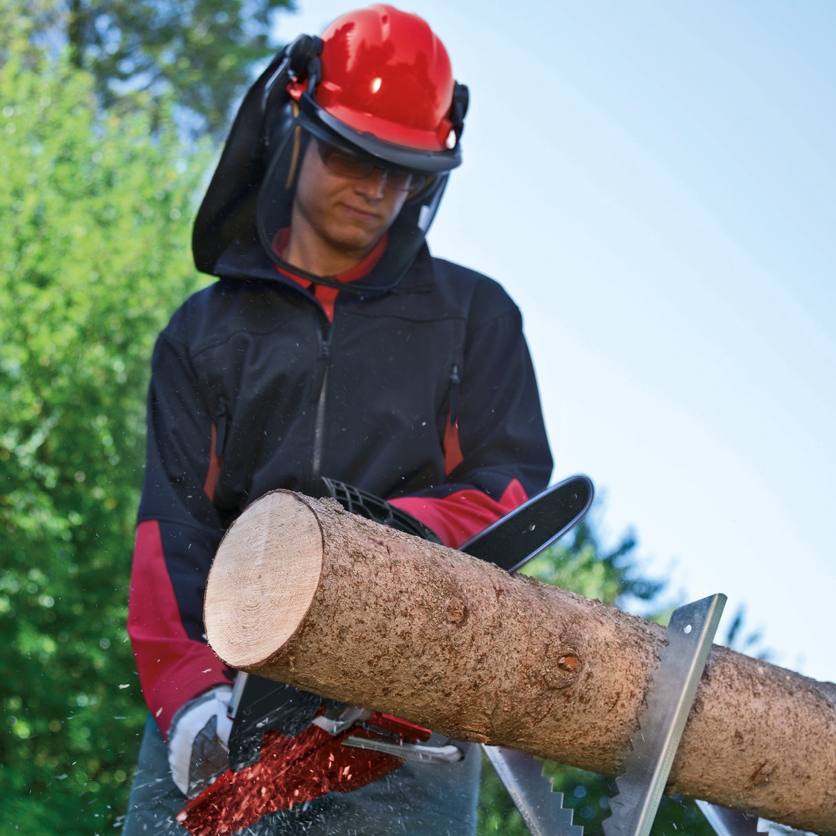 Drujba electrica Einhell GE-EC2240, 2200 wati, lungime de taiere de 375 mm, lant si lama de calitate Oregon, pornire lina, protectie anti-recul si surub de blocare a lantului