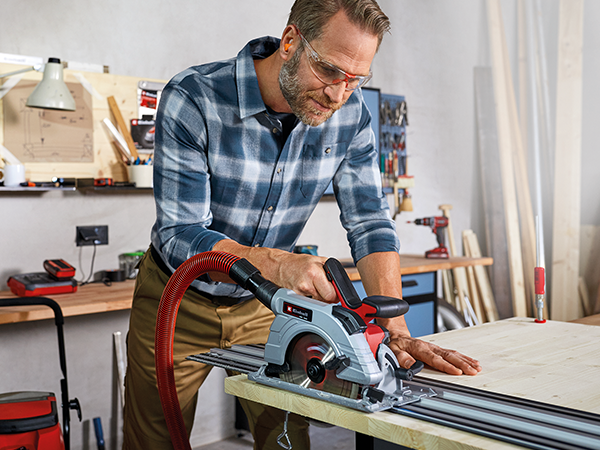 Eredeti Einhell vezetősín alumíniumból, kézi körfűrészek tartozékai, Einhell kézi körfűrészekhez és merülőfűrészekhez alkalmas, 2 x 1000 mm, egyenes és szögvágásokhoz