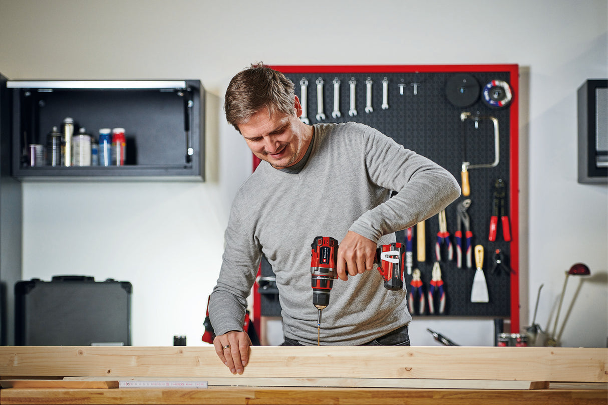 Einhell Professional TP-CD 18/50 Li BL Kit Power X-Change akkus fúró-csavarozó, 18 V, szénkefe nélküli motor, 50 Nm, elektronikus fordulatszám-szabályozás, 2 db 2.0 Ah PXC újratölthető akkumulátorral és töltővel