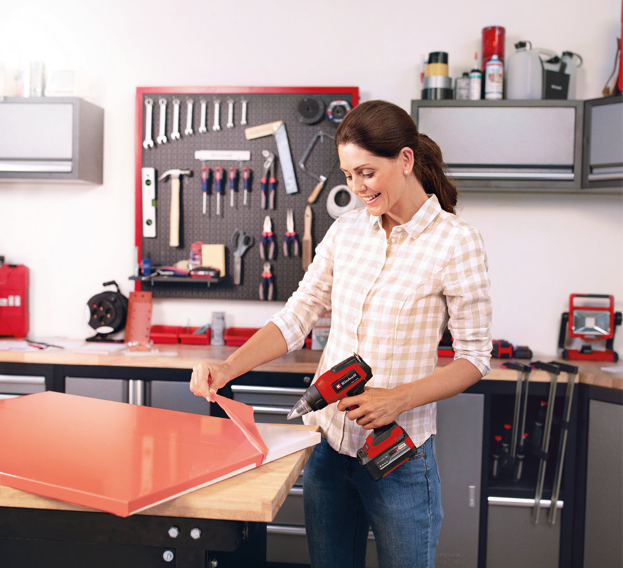 Einhell TE-HA 18 Li-Solo Power X-Change akkus hőlégpisztoly (lítium-ion akkumulátorral, 2 hőmérsékleti szinttel, redukáló, széles sugarú és reflektoros fúvókával, akkumulátor és töltő nélkül)