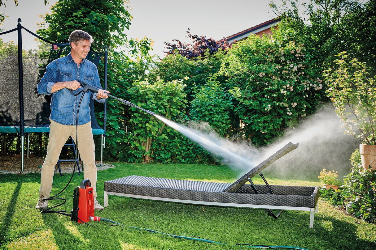 Aparat de curatat/spalat cu inalta presiune Einhell TC - HP 90 (1.200 wati, max. 90 bar, debit max. 372 l/h, maner de transport, racord de apa + filtru integrat, incl. pistol, furtun, lance + duza Einhell - scule electrice si unelte profesionale - BricoMart