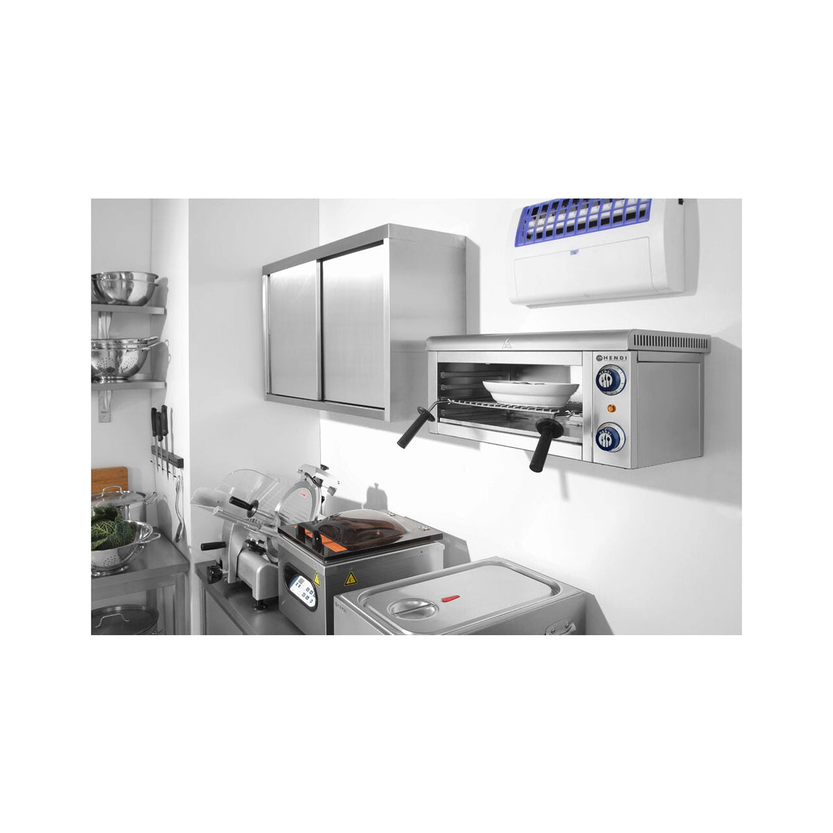 Cuptor/Salamandra Hendi montabila pe perete, 2000 W, temperatura reglabila 50-300 gr C, timer 30 min, 610x310x(H)280 mm