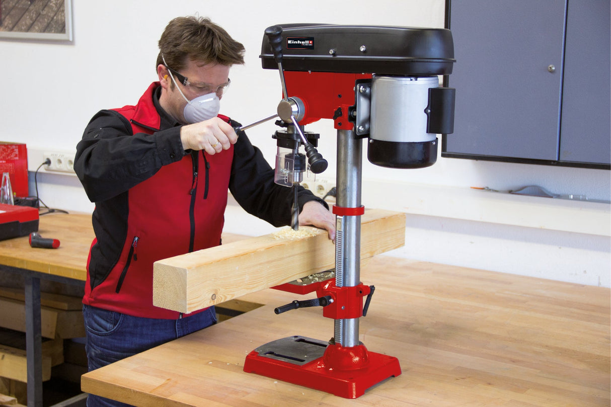 Masina de gaurit cu coloana Einhell TC - BD 630, 630 W, max. 2.450 rpm, 12 setari, adancime max. de gaurire 60 mm, mandrina MK2, opritor de adancime reglabil, masa de gaurit cu functie de inclinare si pivotare, incl. menghina Einhell - scule electrice si unelte profesionale - BricoMart