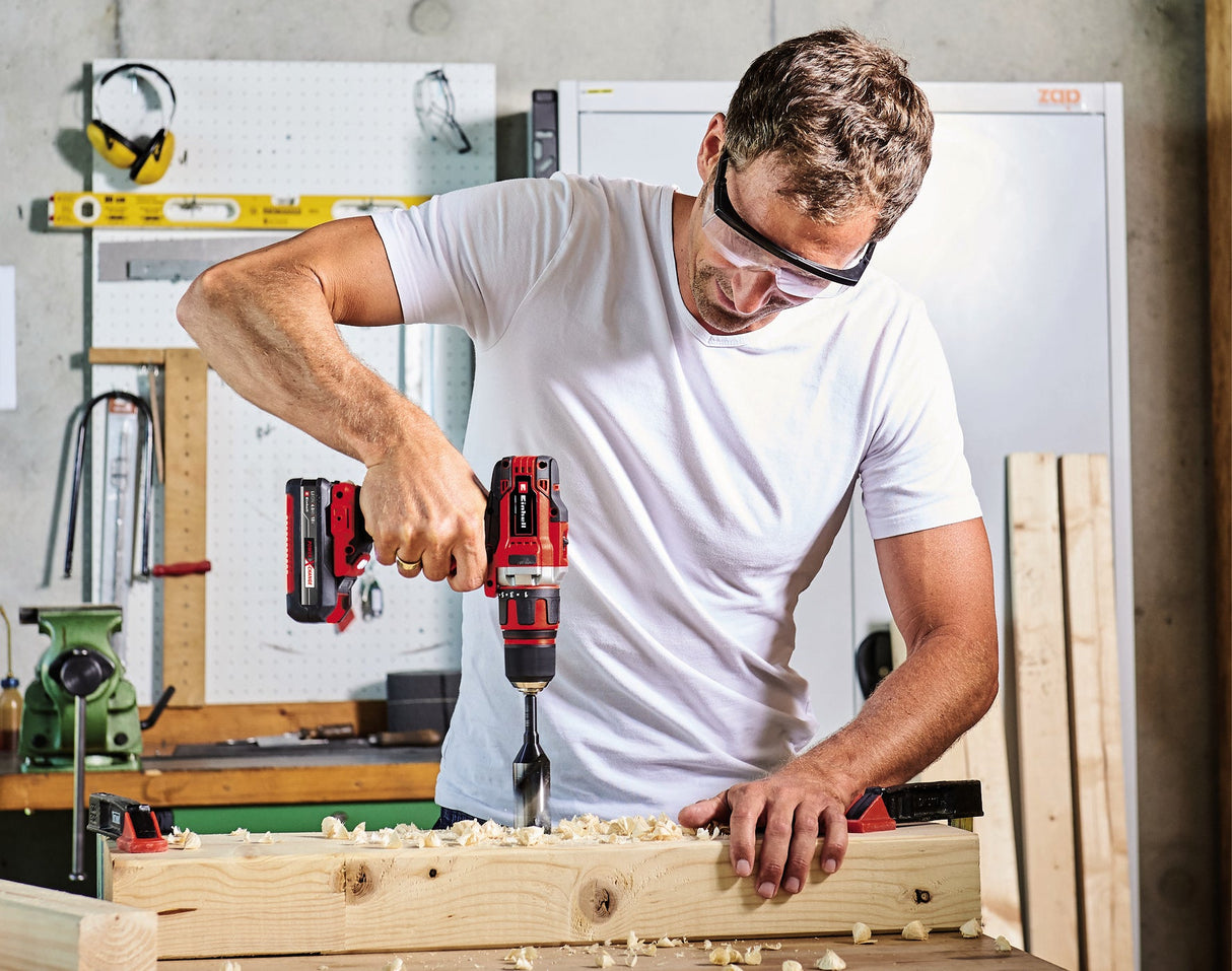 Masina de gaurit si insurubat (bormasina) pe acumulator Einhell TE - CD 18/40 Li + polizor unghiular pe acumulator TC - AG 18/115 Li Power X - Change, Li - Ion, 2x 18 V, incl. 1x acumulator 4 Ah si incarcator, accesorii polizor unghiular, cutie biti, geanta Einhell - scule electrice si unelte profesionale - BricoMart