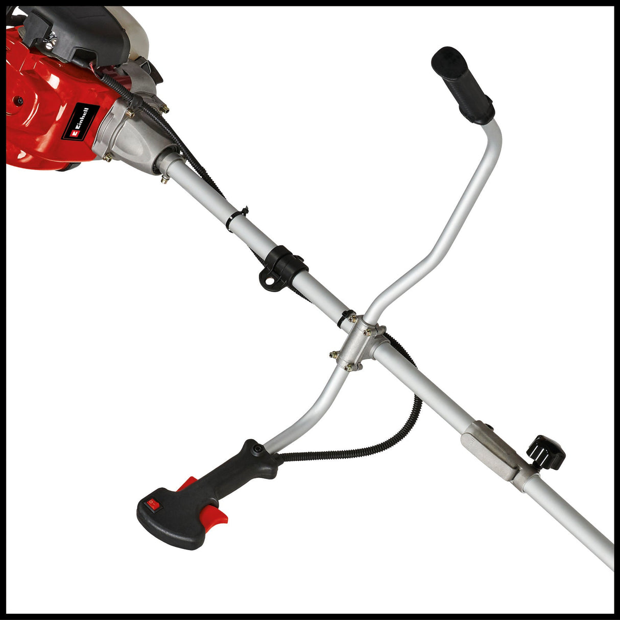 Motocoasa pe benzina Einhell GC - BC 36 - 4 S, 1 kW, motor in 4 timpi cu vibratii reduse, maner din aluminiu/maner de bicicleta cu comenzi, maner lung din tub de aluminiu, lama cu 3 dinti + bobina cu fir dublu Einhell - scule electrice si unelte profesionale - BricoMart