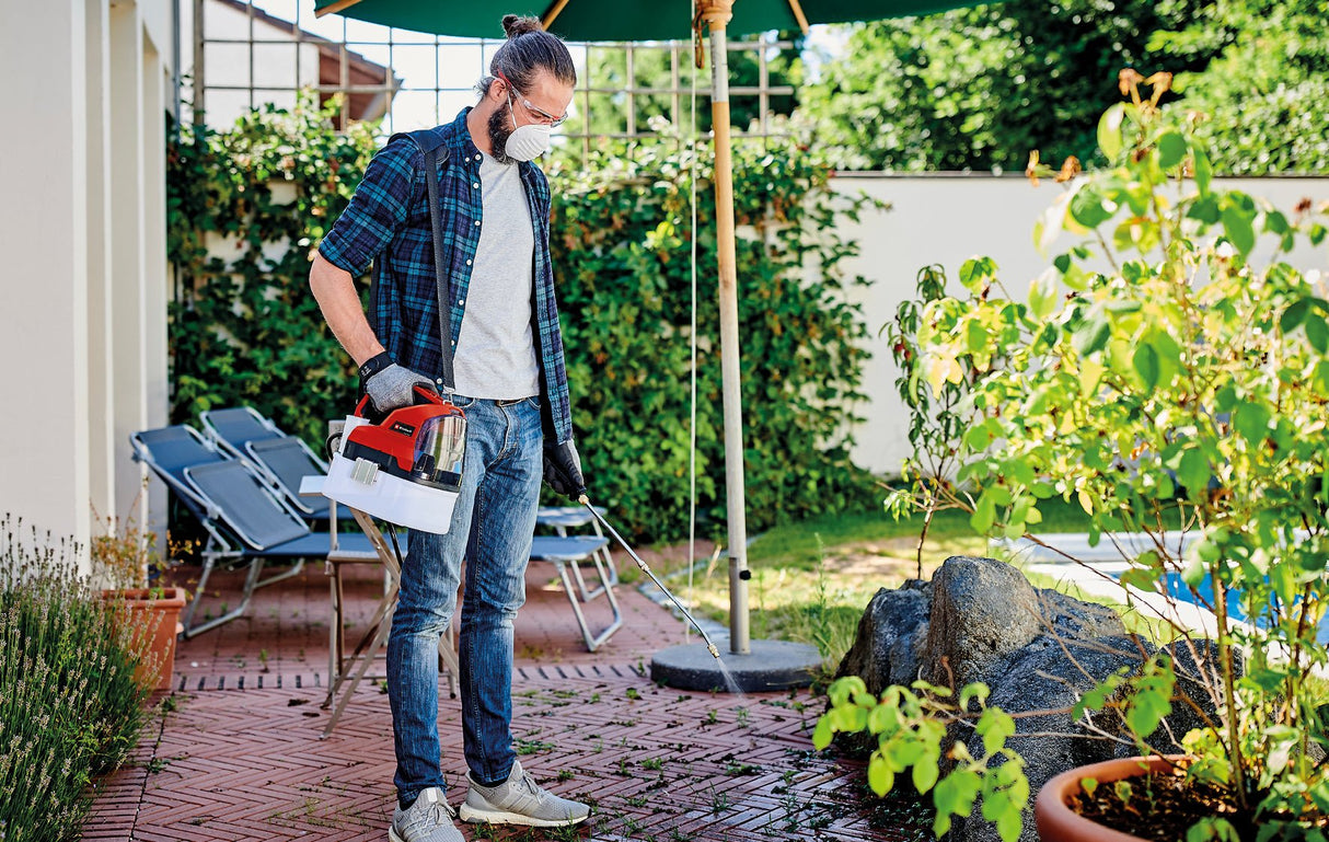 Pulverizator electric cu presiune Einhell GE - WS 18/35 Li - Solo PXC, li - ion, pompa automata pentru produse/ingrasaminte pentru protectia plantelor, rezervor transparent, furnizat fara acumulator sau incarcator Einhell - scule electrice si unelte profesionale - BricoMart