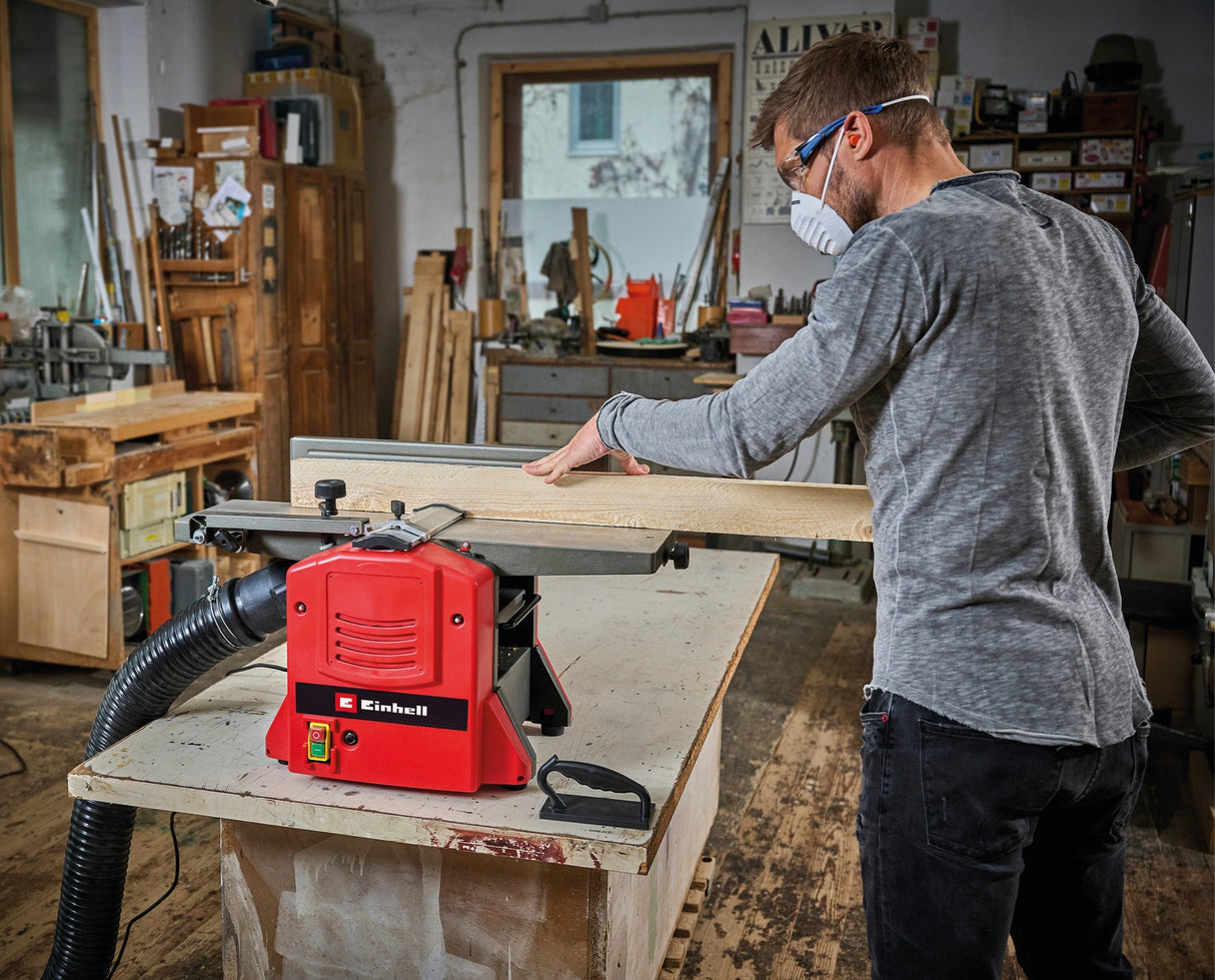 Rindea stationara Einhell TC - SP 204/2, 1500 W, 9000 rpm, latime de rindeluit 204 mm, constructie stabila pentru rindeluit grosime si finisare, suport extensibil pentru piesa de lucru Einhell - scule electrice si unelte profesionale - BricoMart