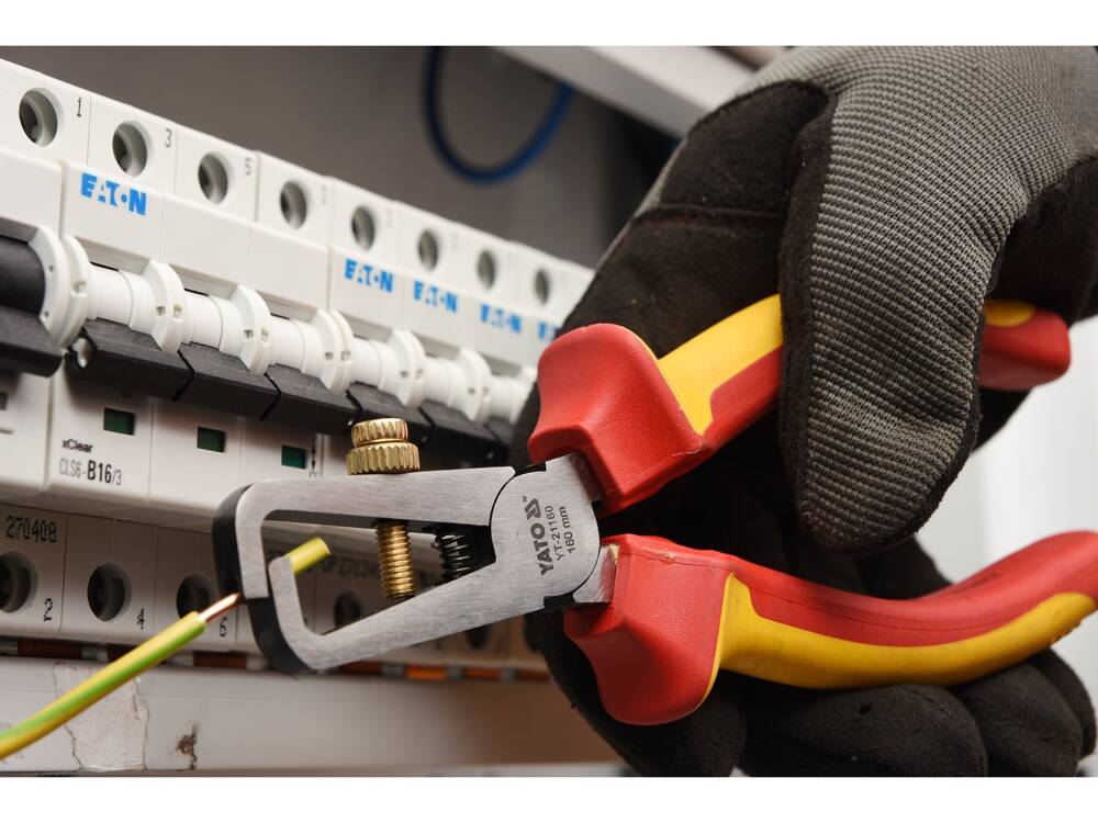 VDE SZÉTKAPCSOLÓ 160MM, YATO YT-21160 1000V