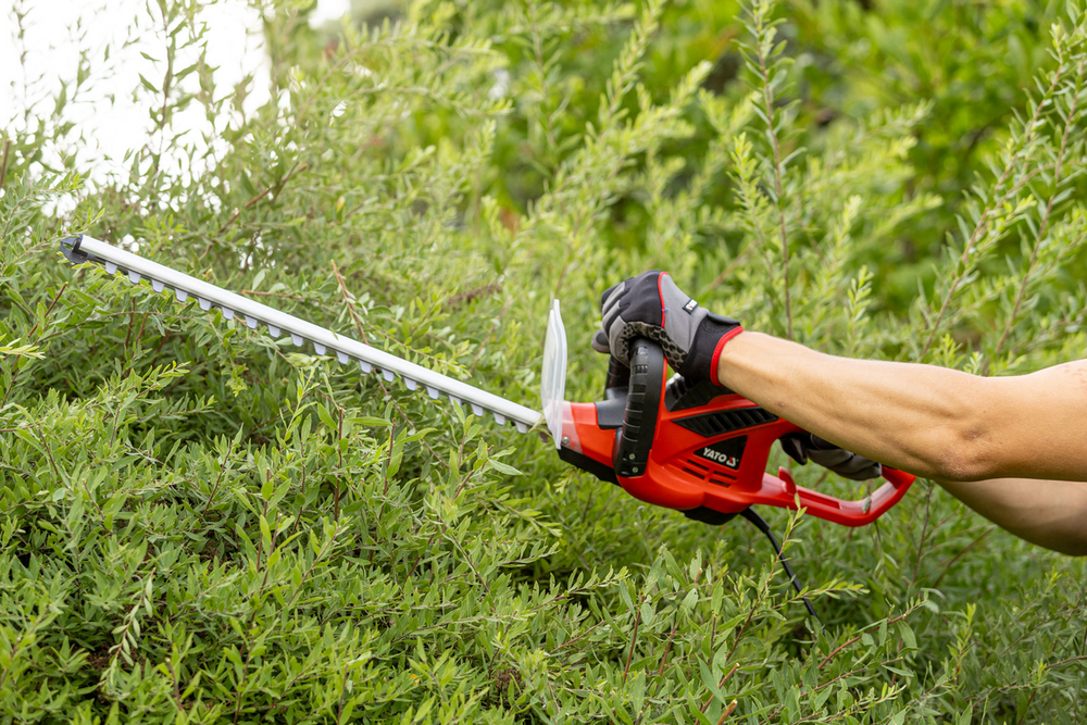 ELEKTROMOS SÖVÉNYVÁGÓ YATO YT-84770 600W-OS SÖVÉNYVÁGÓHOZ