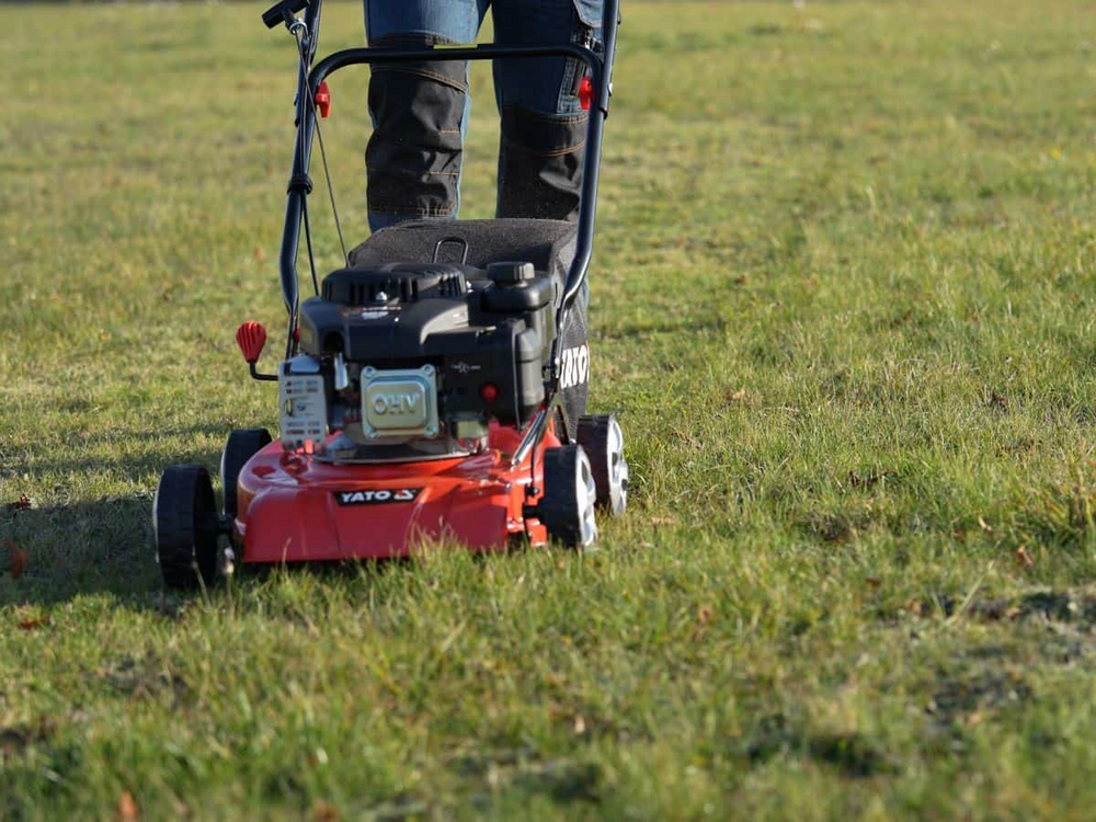 YATO YT-85520 FŰNYÍRÓ, BENZIN, 41CM