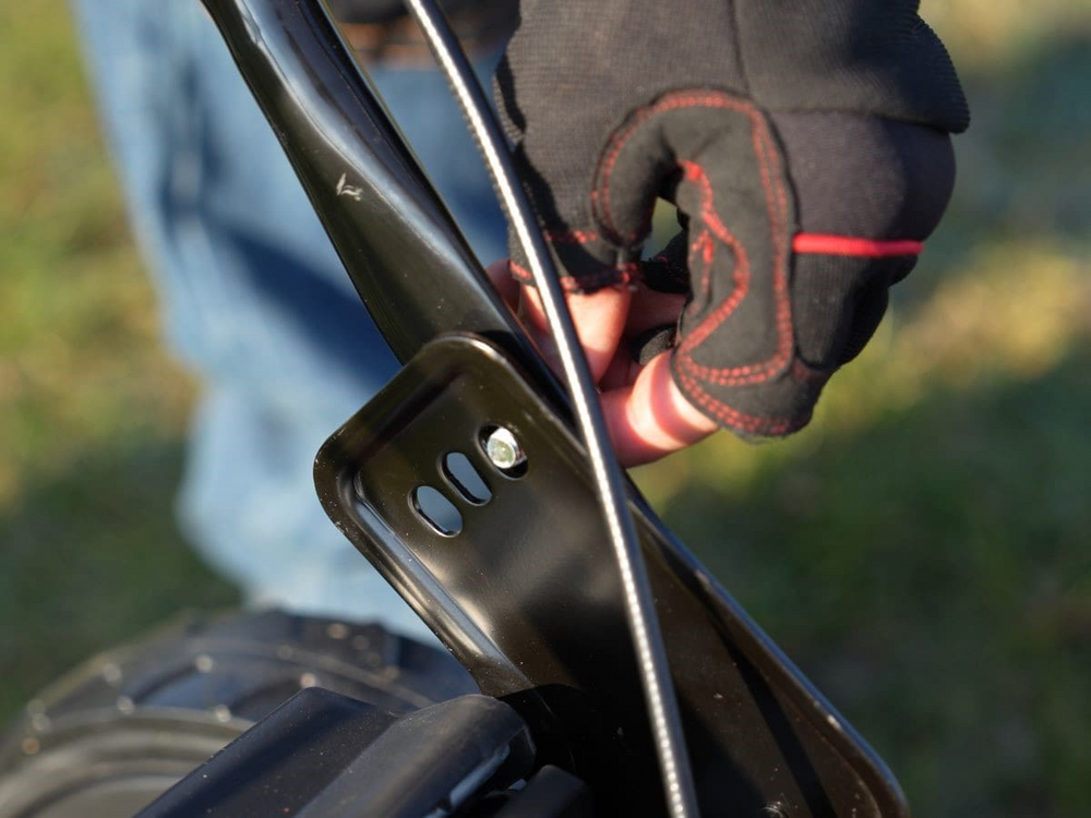 YATO YT-85520 FŰNYÍRÓ, BENZIN, 41CM