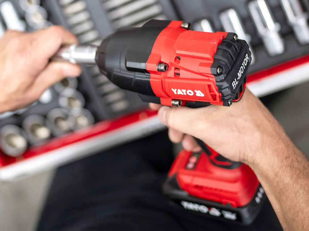 PISTOL DE IMPACT YATO YT-827793 18V 850NM FARA ACUMULATOR