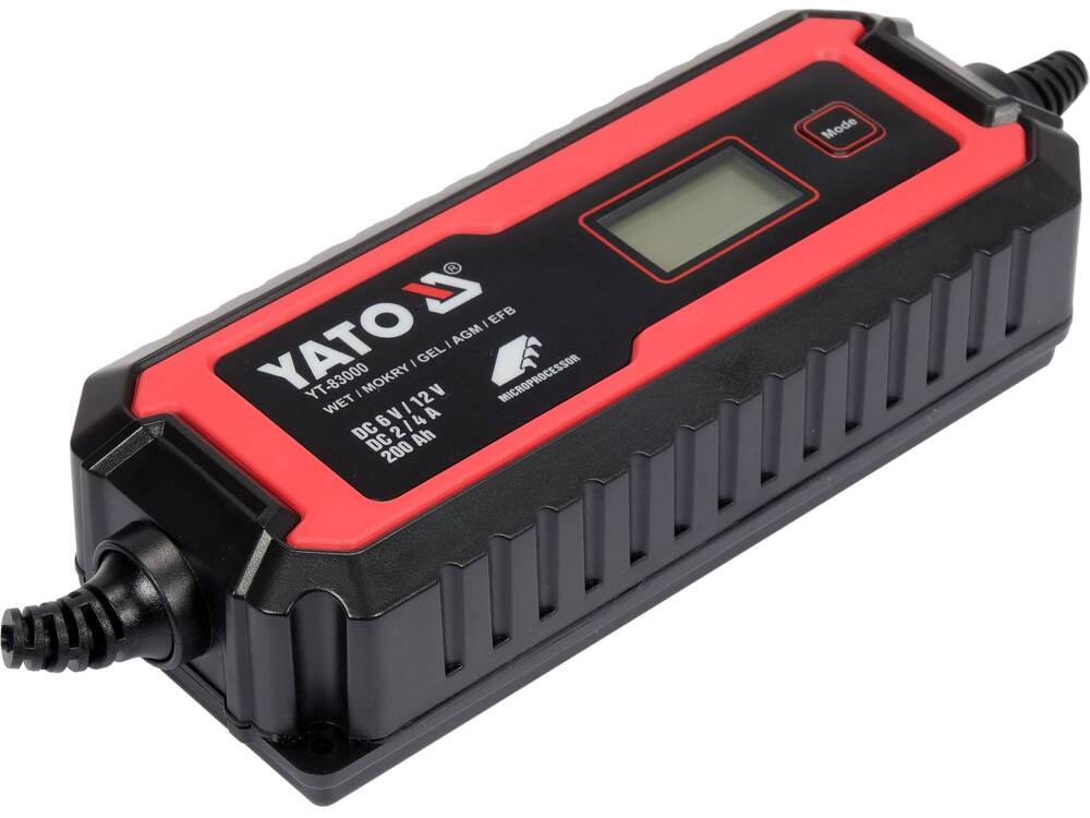 Egyenirányító YATO YT-83000 LCD kijelzővel, 6V/2A, 12V/4A méréshatárral