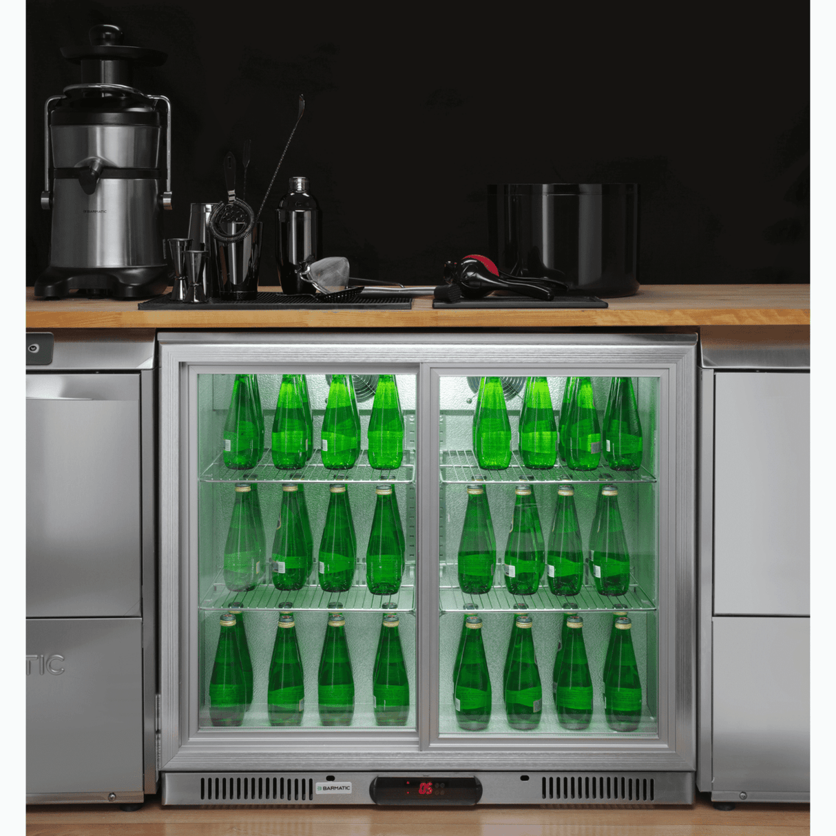 Vitrina frigorifica pentru bar Candour de 198 l cu usa dubla, otel inoxidabil, Barmatic