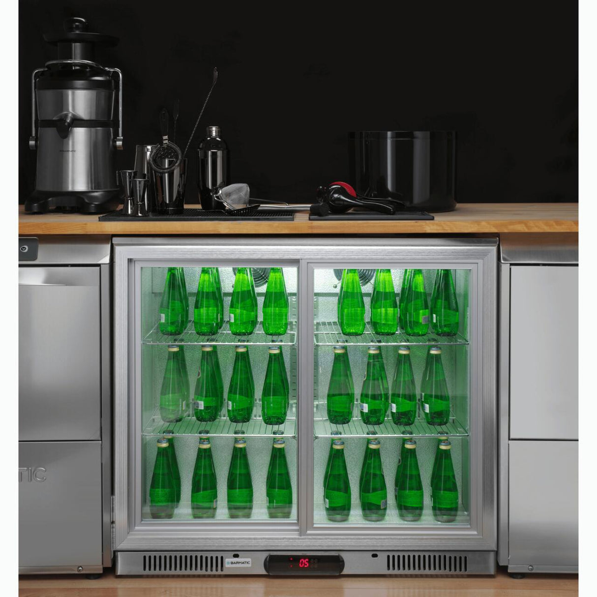 Vitrina frigorifica pentru bar Candour de 198 l cu usa dubla, otel inoxidabil, Barmatic