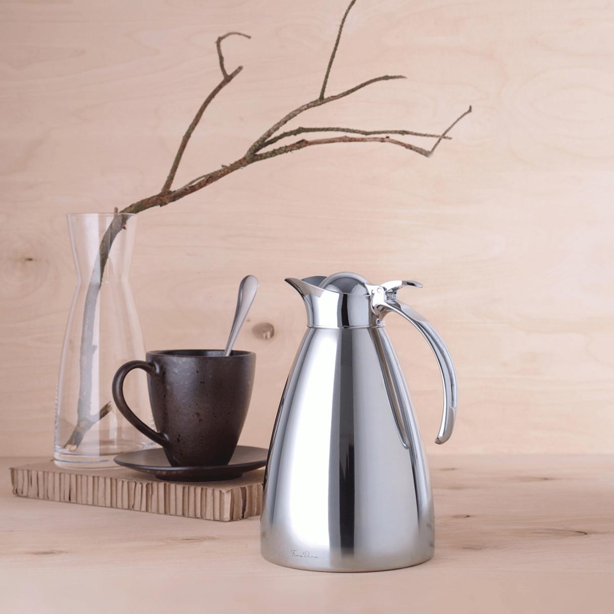 Cana termos 1.5 Litri, corp inox elegant, Hendi, pereti dubli, maner si capac metal cromat