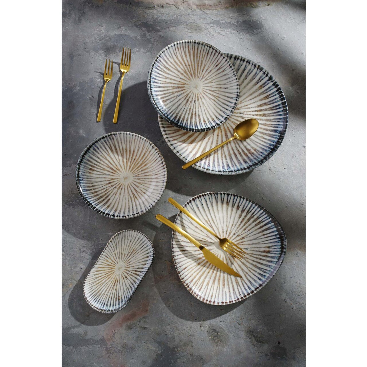 Farfurie ovala AMMONITE  300 x 160 mm Fine Dine