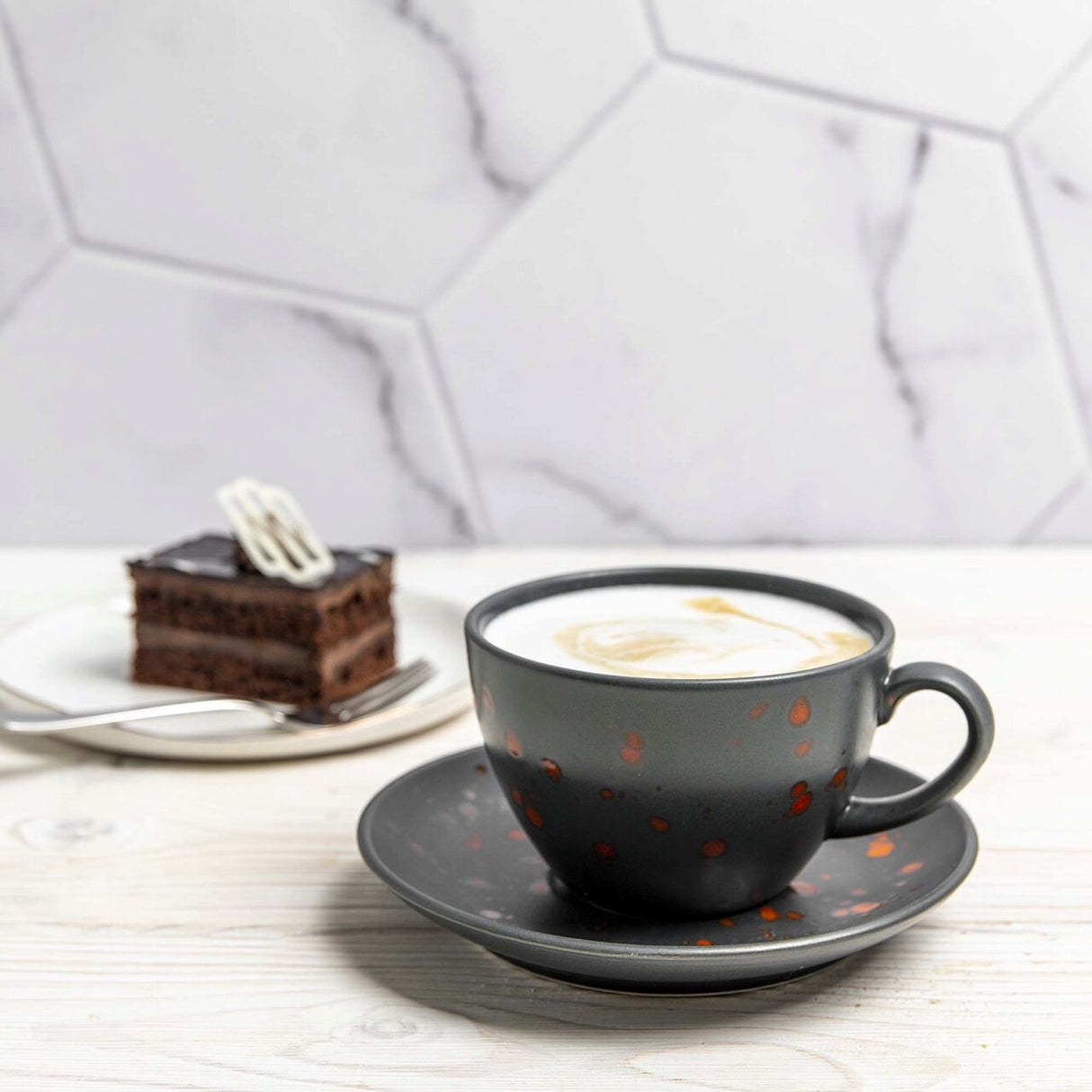 Farfurie cappuccino Bloom, 160 mm Fine Dine