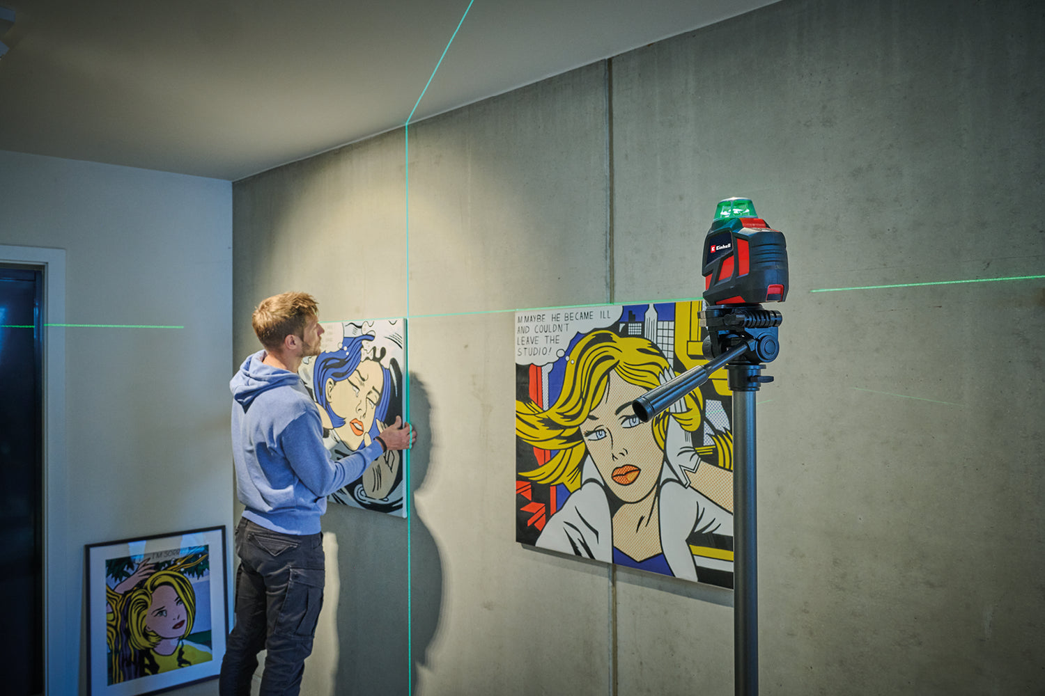 Einhell TC-LL 360 G keresztvonallézer, önszintező, zöld vízszintes/függőleges lézervonalak, digitális szintező, 6 mm-es állványmenet, táskával és fali tartókonzollal együtt