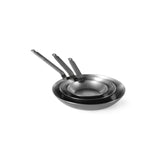 Tigaie clasica din otel laminat, 24 cm diametru x 4,5 cm inaltime,baza 18 cm Hendi