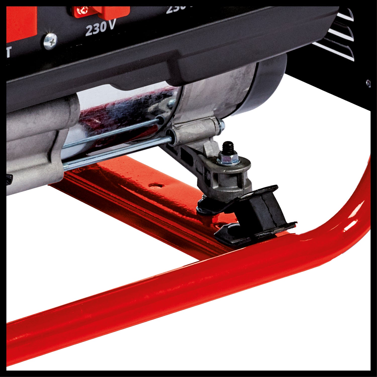 Einhell áramfejlesztő, benzinmotoros TC-PG 25/1/E5, 2100 W folyamatos teljesítmény, névleges áram 9,1 A 230 V-on, max. 2400 W, alacsony kibocsátású 4 ütemű motor, 2 db 230 V-os aljzat voltmérővel, 15 literes benzintank