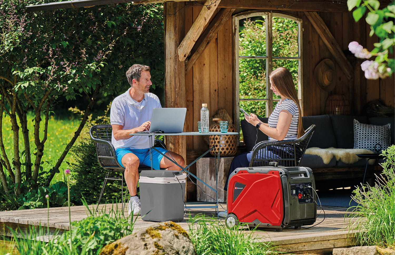 Einhell áramfejlesztő, benzinmotoros TE-IG 3500, max. 3300 W, 8,3 l-es tartály, inverter, folyamatos teljesítmény 3200 W, 4 ütemű motor, 2x 230 V, 2x USB port, 1x 12 V, olajhiány elleni védelem