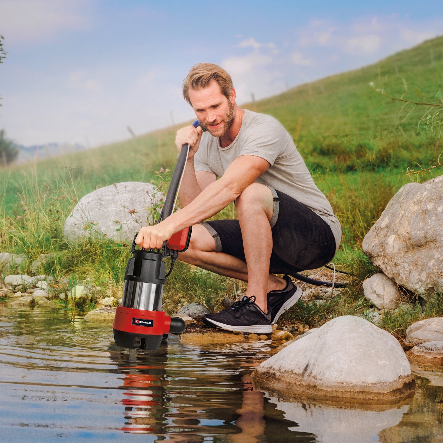 Einhell GC-DP 9040 N szennyvízszivattyú, 900 W, áramlási sebesség 22 000 l/h, Ø 40 mm idegen test, hővédelem, univerzális csatlakozóval