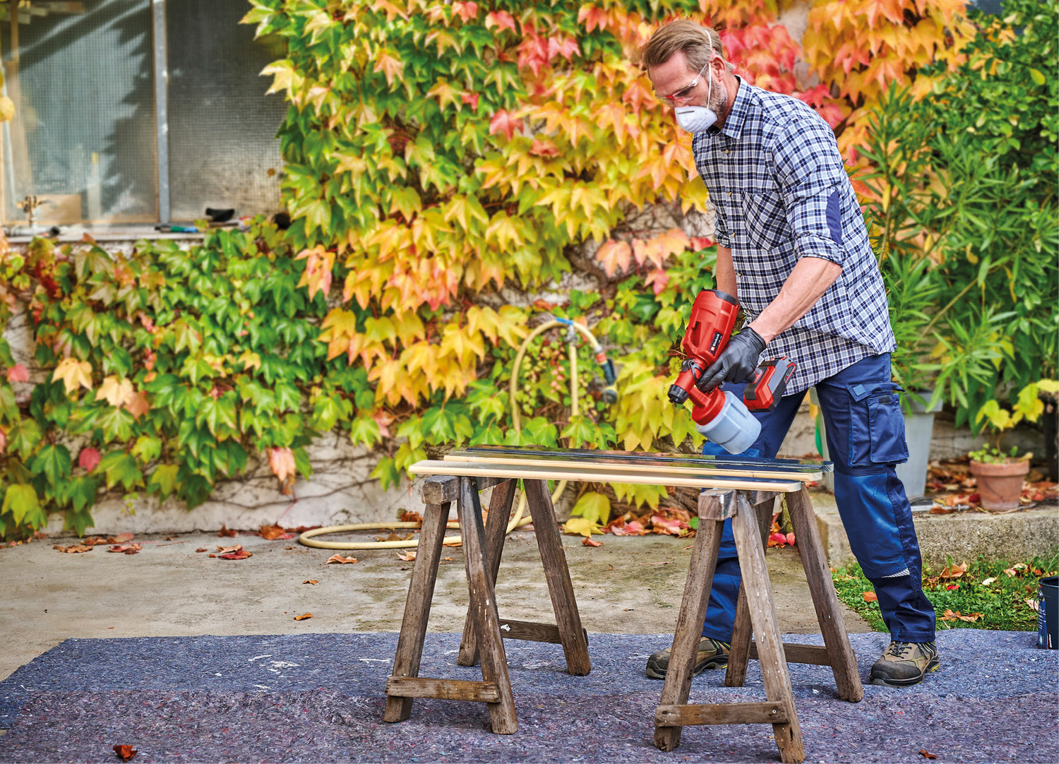 Pistol de vopsit pe acumulator Einhell TC-SY 18/60 Li-Solo Power X-Change (Li-ion, 18V, debit 650 ml/min, recipient vopsea 800 ml, incl. duza de 2,0 mm si 2,5 mm, furnizat fara acumulator sau incarcator