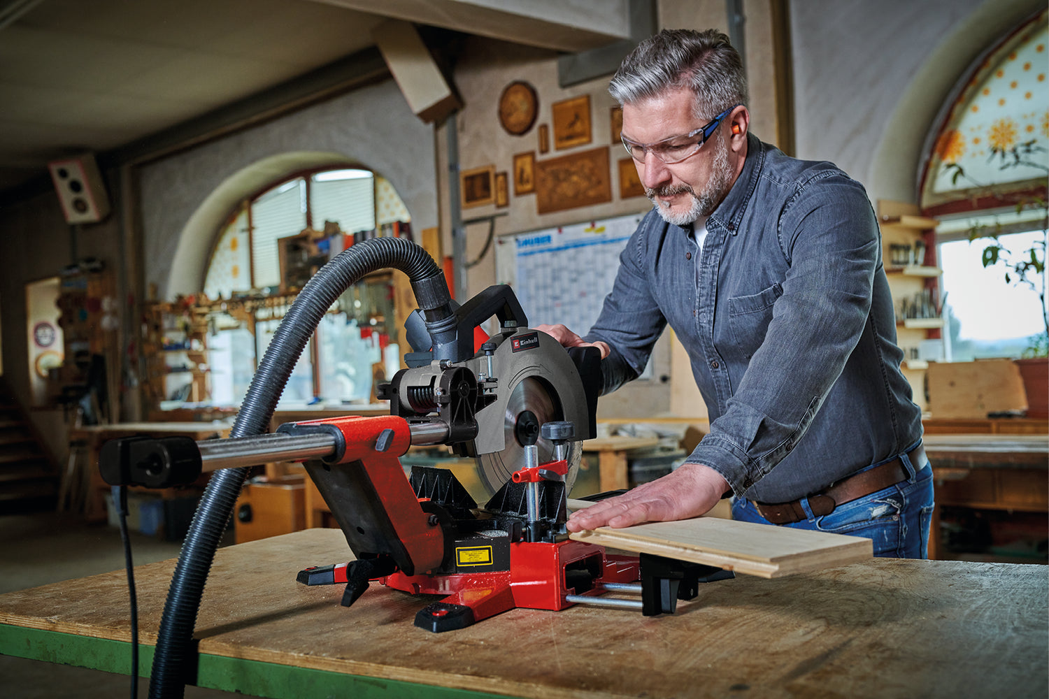 Fierastrau circular cu glisare Einhell TE-SM 2534 (1800W, 5100 1/min, latime maxima de taiere 340mm, inaltime maxima de taiere 90mm, pornire lina, inclusiv lama de Fierastrau HM