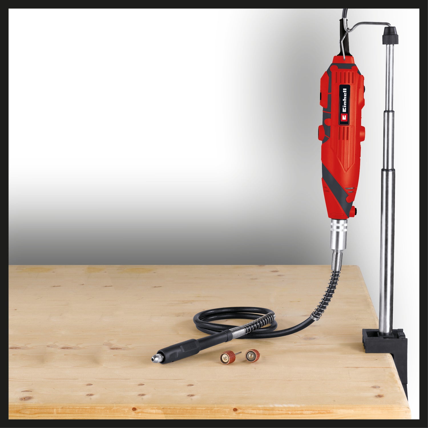 Instrument de slefuit si gravat Einhell TC-MG 135 E, 135 W, viteza 10000-32000 1/min, suport telescopic, ax flexibil, incl. accesorii si geanta de depozitare