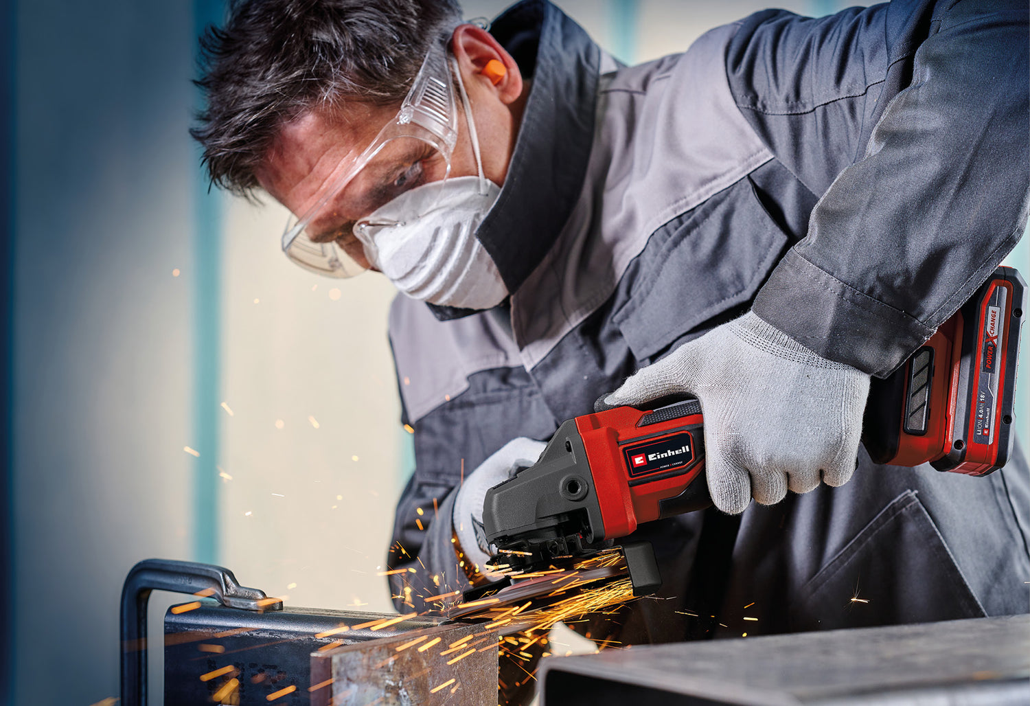 Polizor unghiular pe acumulator Einhell Professional TP-AG 18/125 CE Q Li Power X-Change, 18 V, 900 W, Ø 125 mm, adancime de taiere 33 mm, motor fara perii, electronica de viteza continua, fara disc de taiere sau acumulator