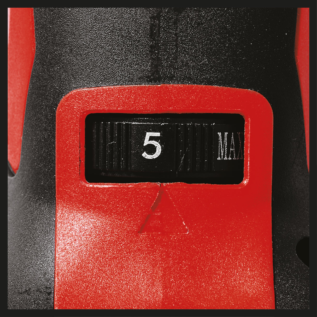 Einhell TC-MG 18 Li-Solo Power X-Change akkus multiszerszám (18 V, lítium-ion akkumulátor, mágneses szerszámtartó, sebességszabályozó elektronika, tartozékokkal együtt, akkumulátor és töltő nélkül)
