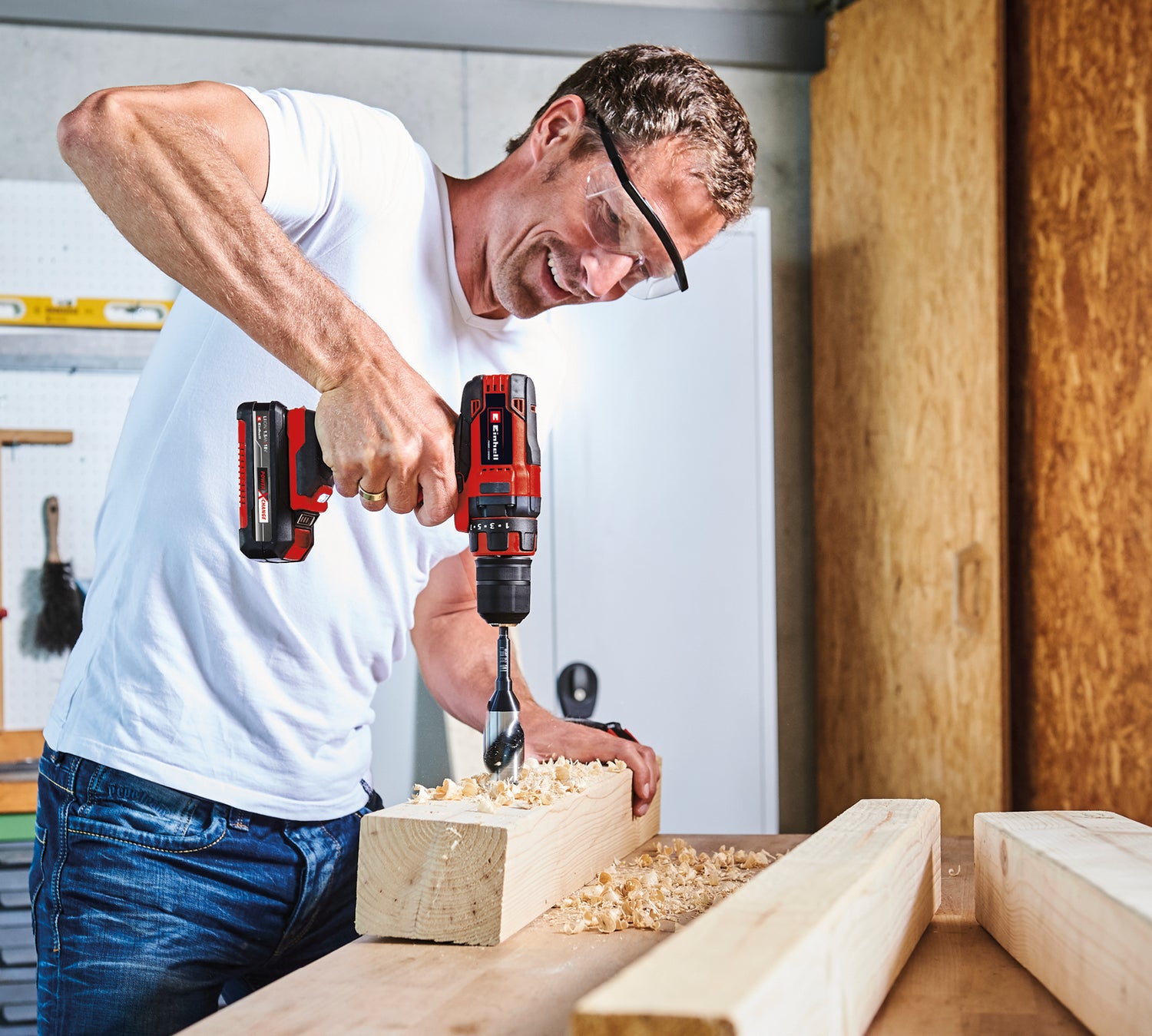 Einhell akkus fúró-csavarozó TC-CD 18/35 Li (1x1,5 Ah PXC, lítium-ion, 18 V, elektronikus fordulatszám-szabályozás, LED lámpa, puha markolat, 1,5 Ah PXC újratölthető akkumulátorral, töltővel + tárolódobozzal)