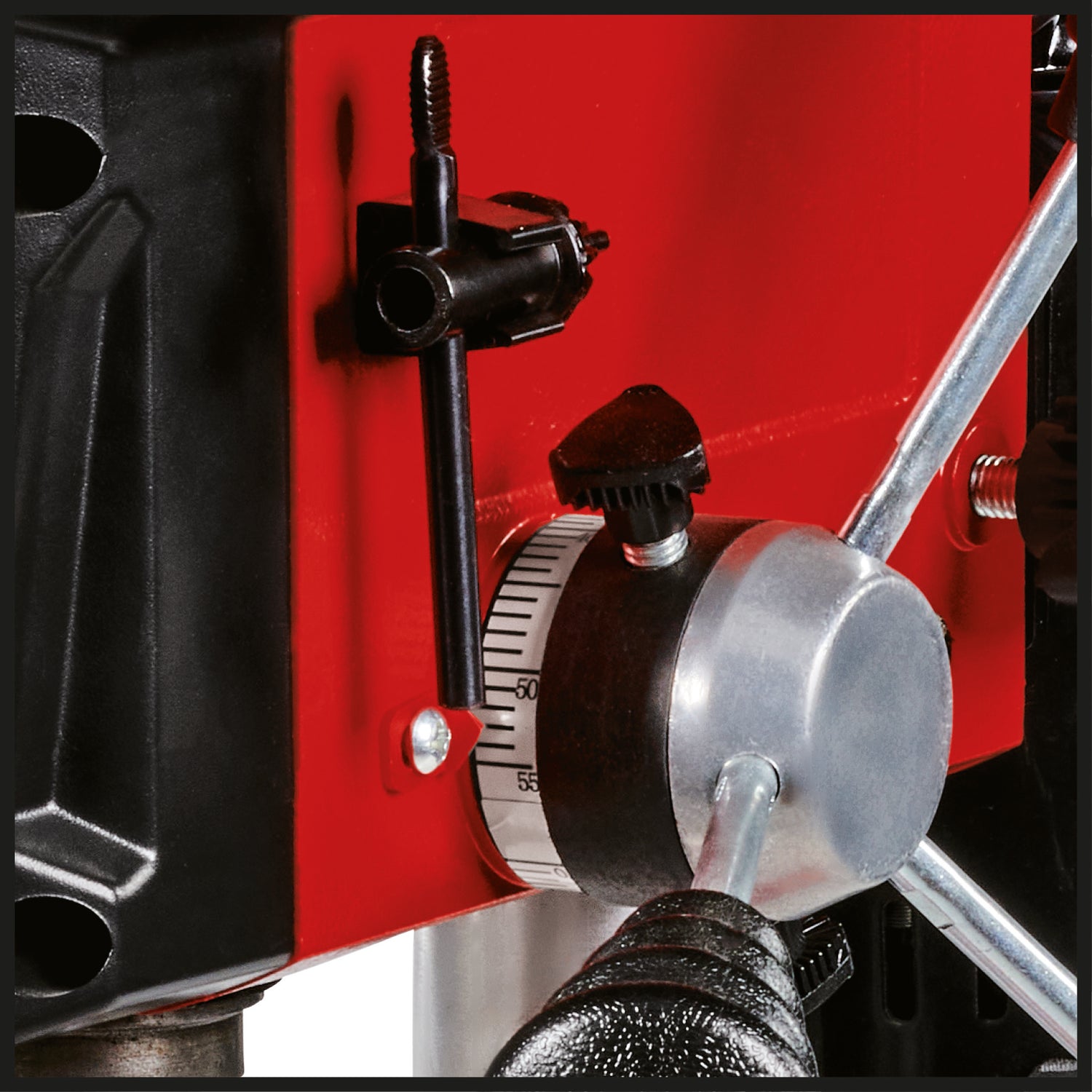 Einhell TC-BD 450 asztali fúrógép, 450 W, akár 2650 fordulat/perc, 5 sebességfokozat, maximális fúrási mélység 50 mm, fúrási mélységkijelző, állítható mélységütköző, dönthető/forgatható és magasságban állítható fúróasztal