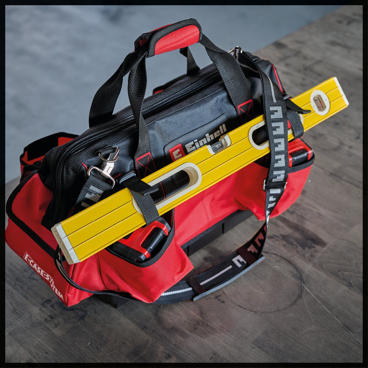 Eredeti Einhell E-Case táska, maximum 30 kg, egymásra rakható, zárral, kombinálható az Einhell E-Case rendszerrel, szerszámok és tartozékok tárolására és szállítására