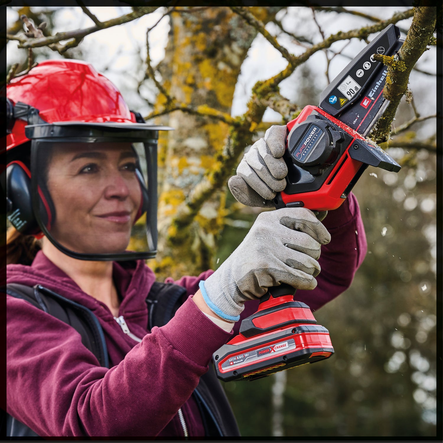 Einhell GE-PS 18/15 Li BL-Solo Power X-Change akkus láncfűrész (18V, szénkefe nélküli motor, vágási hossz 12,5 cm, szerszám nélküli penge- és lánccsere, akkumulátor nélkül).