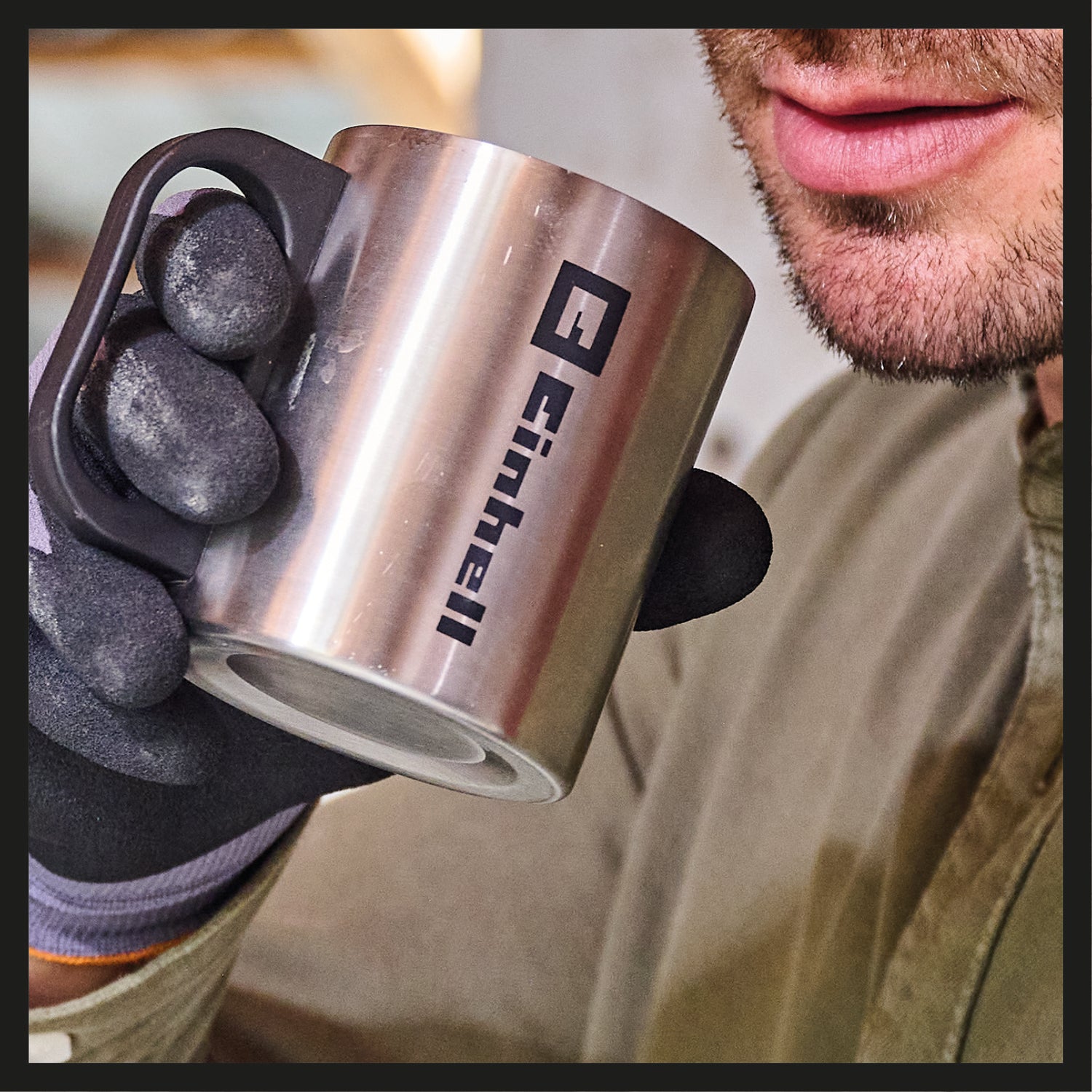 Einhell TE-CF 18 Li-Solo Power X-Change akkus kávéfőző (18 V, 240 ml-es víztartály, filteres kávéhoz és kávépárnákhoz, hordozófogantyú, fedeles pohárral együtt, akkumulátor nélkül).