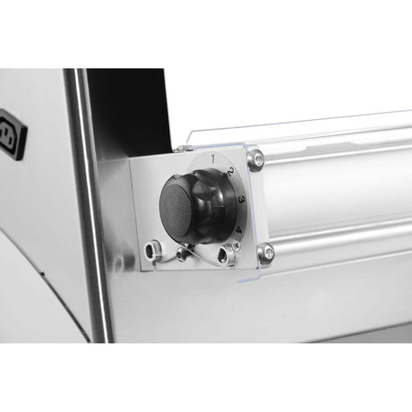 Aparat electric pentru formatare aluat de pizza sau paste Prismafood 400 cu 2 perechi de role, greutate portie de aluat 0,21-0,70 kg, 230V/250W, 585x435x(H)790mm